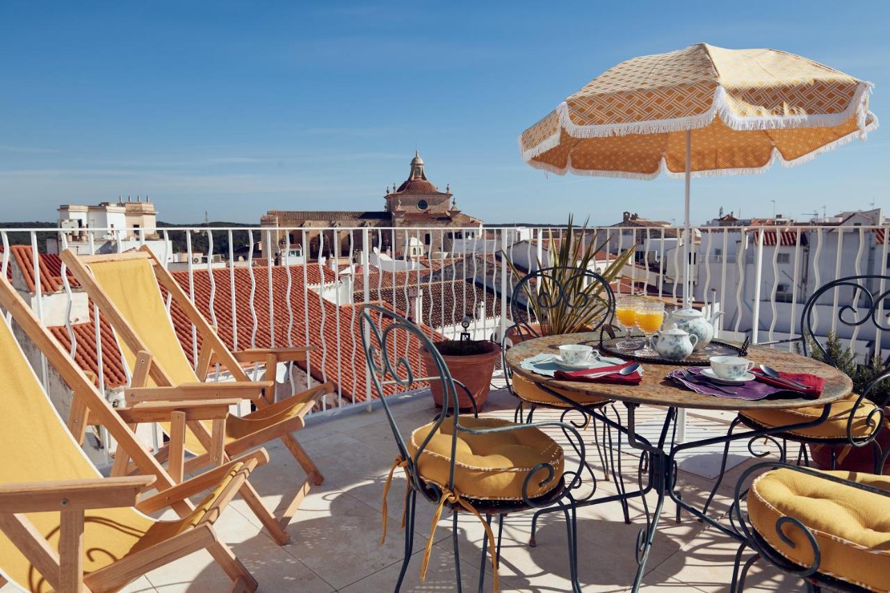 Cristine Bedfor Mahon Hotel Exterior foto